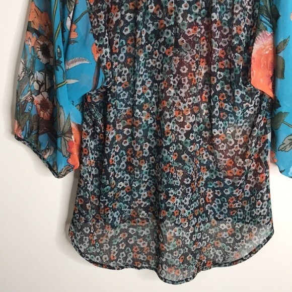 Figueroa & Flower Sheer Floral V-neck Long-sleeved sheer Blouse size medium boho - Picture 12 of 12